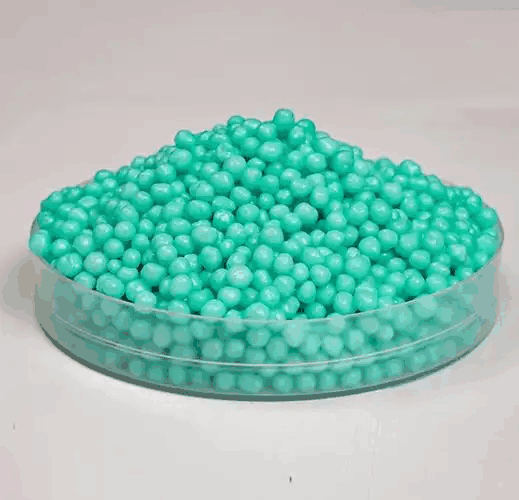 Polyurethane-Coated urea